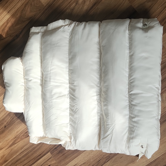 Puffer Vest - Picture 3 of 3